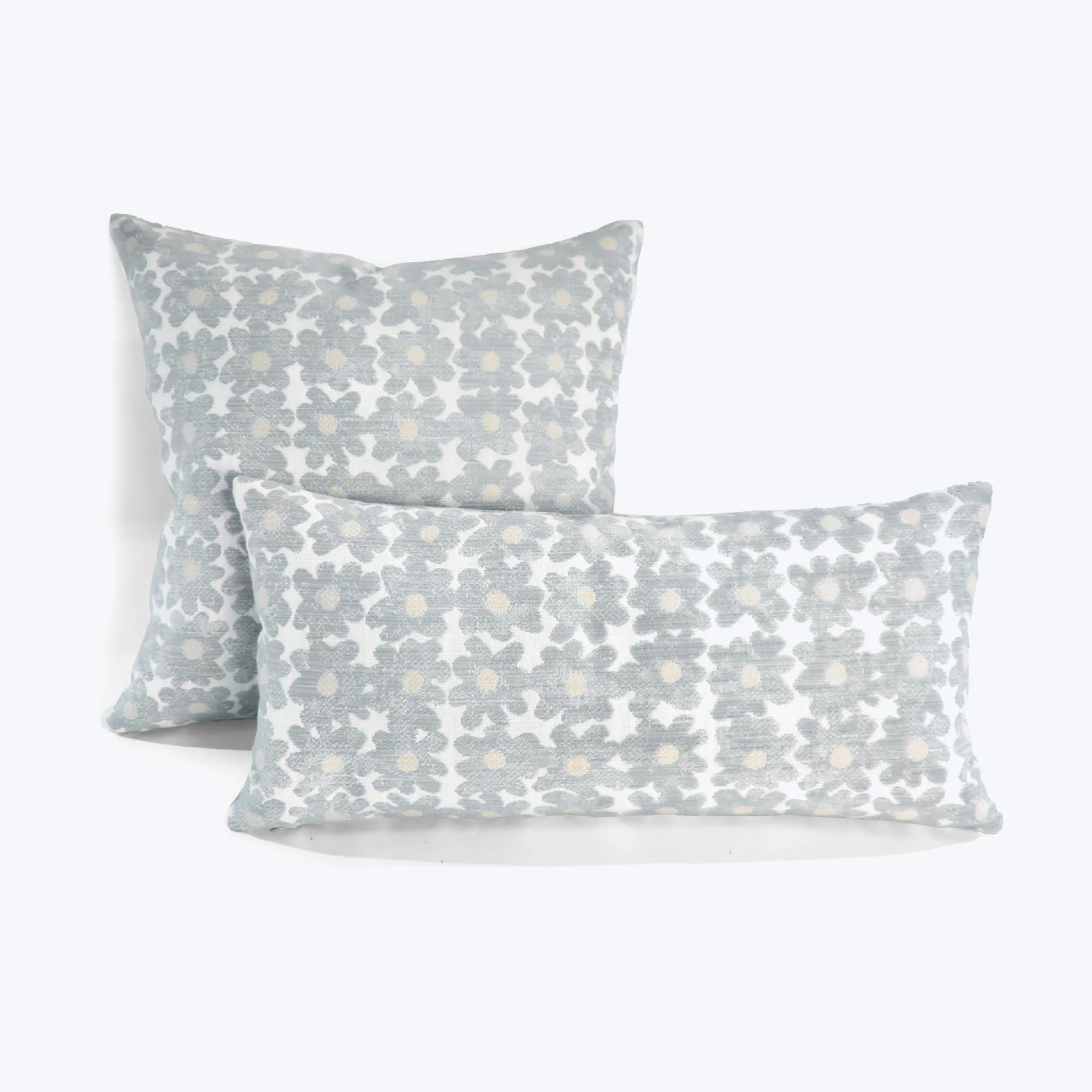 Daisy Indoor/Outdoor Pillow, Pebble