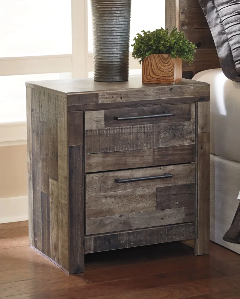 Derekson Queen/Full Panel Headboard Bed with Mirrored Dresser and 2 Nightstands
