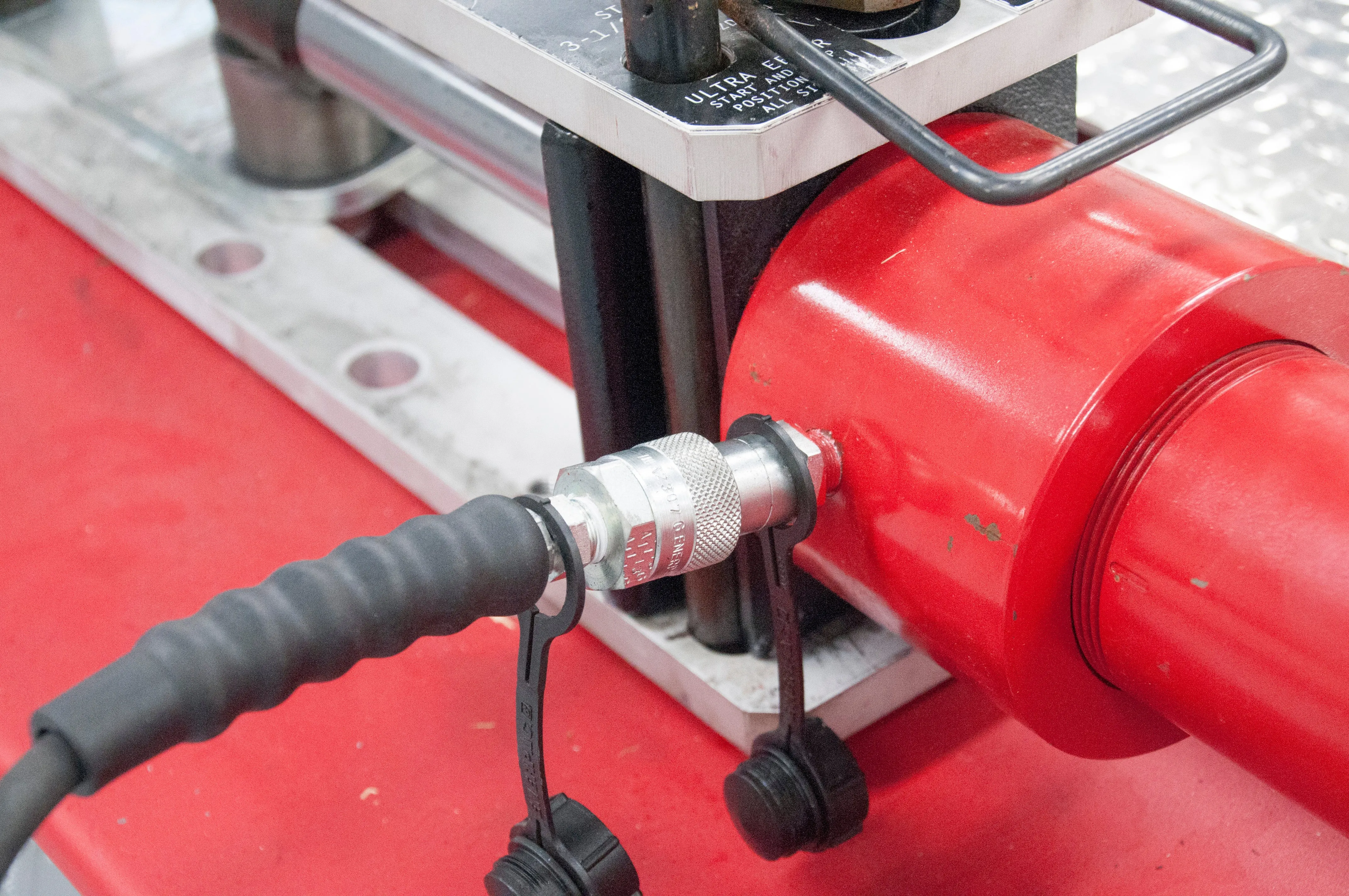 Gardner Bender MB400LP Long Stroke Ultra Eegor Hydraulic Bender, Table, Electric Pump, Shoe Group