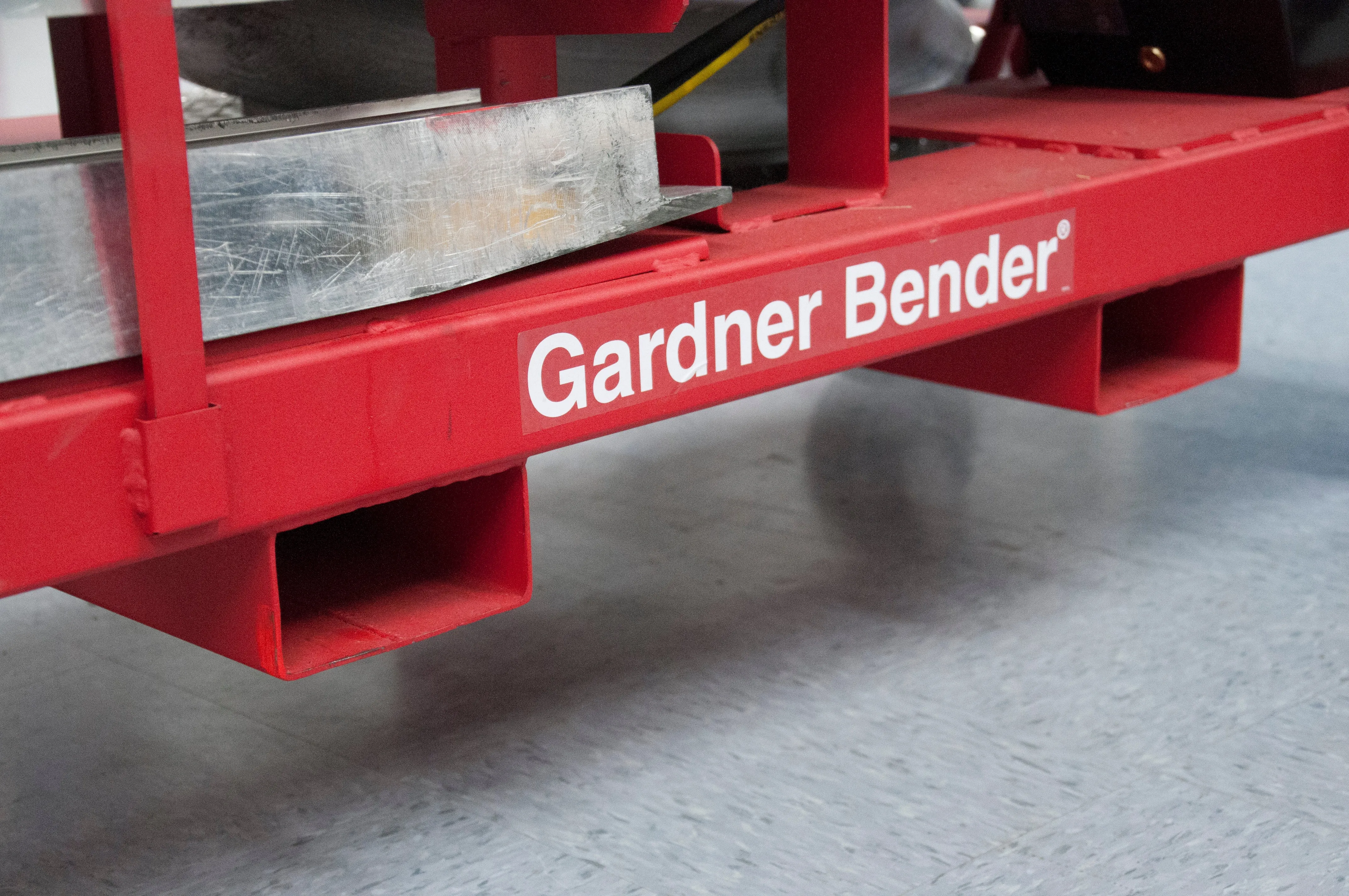 Gardner Bender MB400LP Long Stroke Ultra Eegor Hydraulic Bender, Table, Electric Pump, Shoe Group