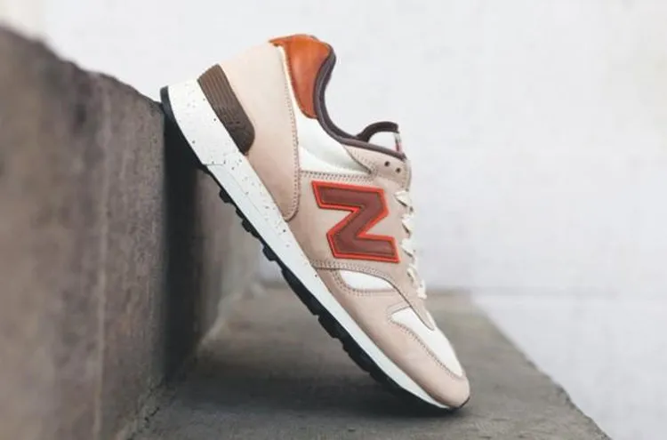 New Balance 1300 'White Sand Red' sneakers, white