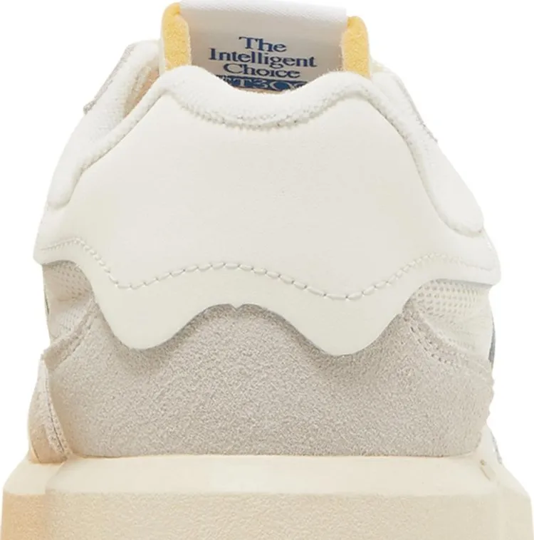 New Balance 302 'Sea Salt' sneakers, cream
