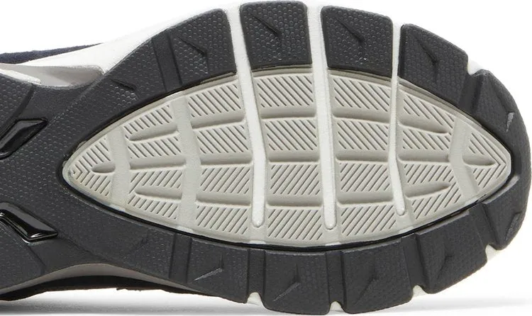 New Balance 990v5 Big Kid 'Navy' sneakers, blue
