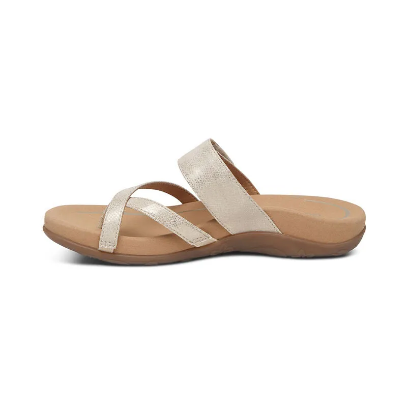 WOMEN'S AETREX IZZY ADJUSTABLE SLIDE SANDAL | LIGHT / GOLD