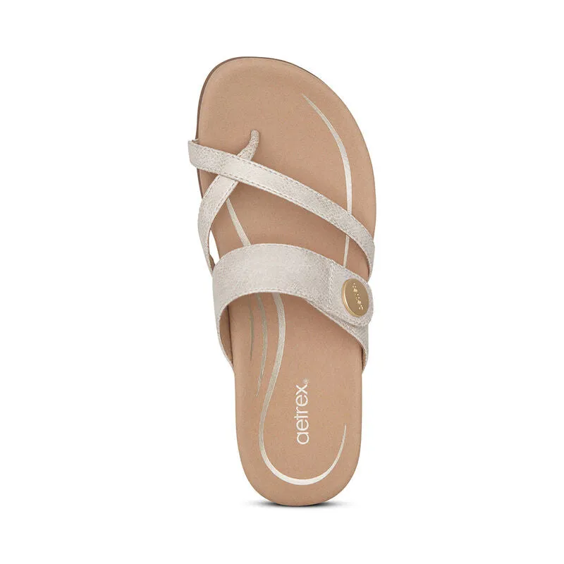 WOMEN'S AETREX IZZY ADJUSTABLE SLIDE SANDAL | LIGHT / GOLD
